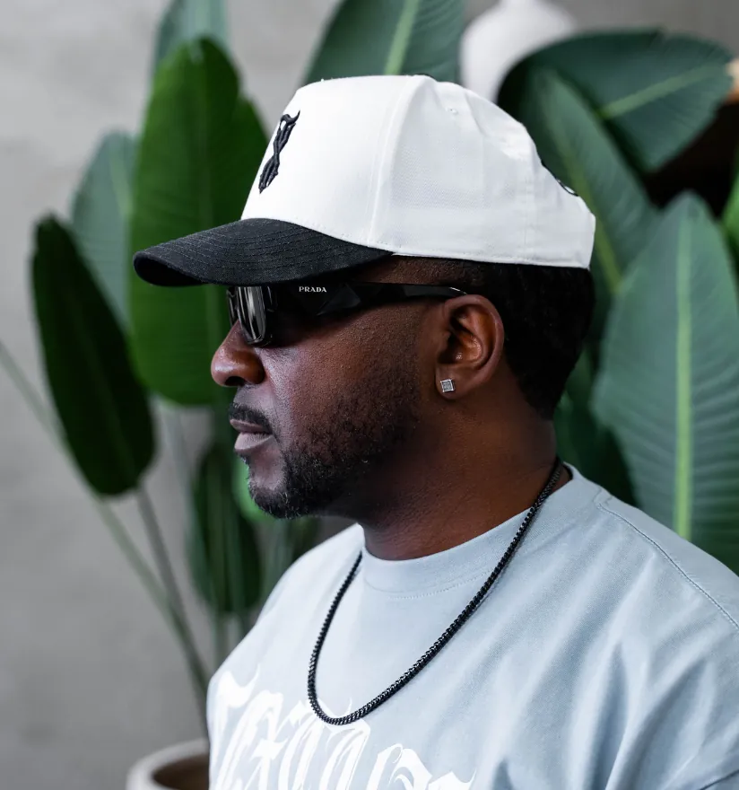 Kevin Simmons at Texture Barbershop